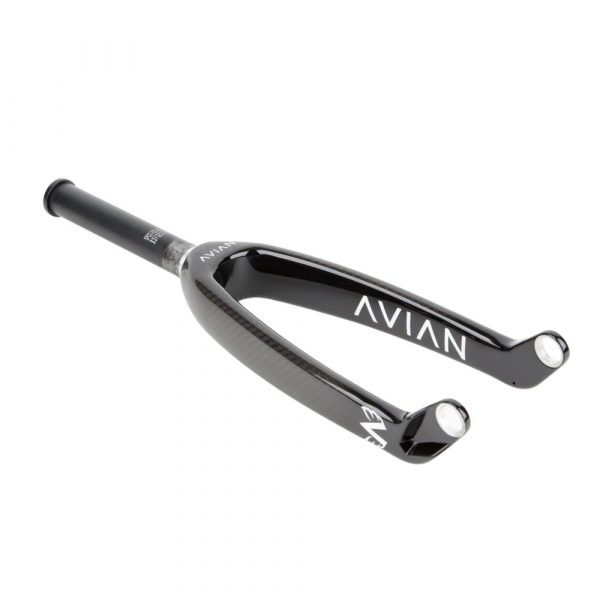 Fourche Avian Versus Pro- 1-1/8?? - 20??- 20mm - Gloss Black